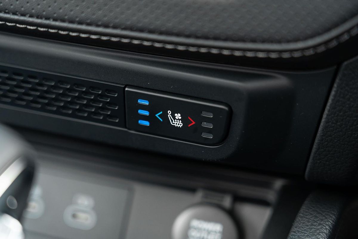 2025 KGM SsangYong Musso Ultimate Q261 4X4 LWB