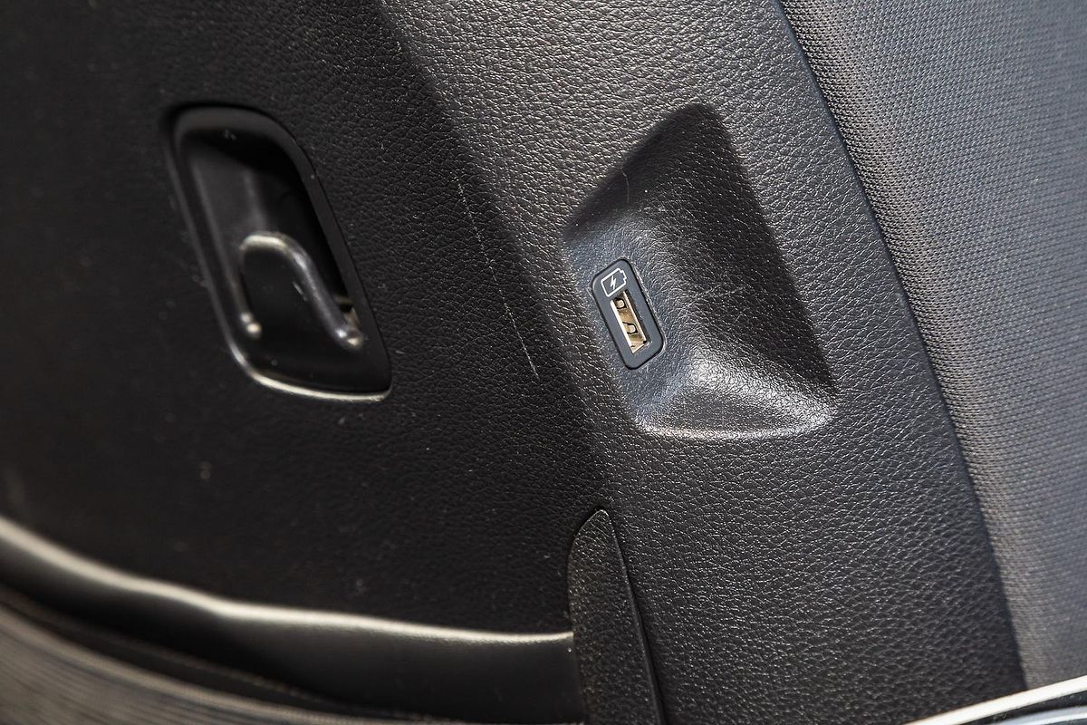 2021 Kia Carnival Si KA4