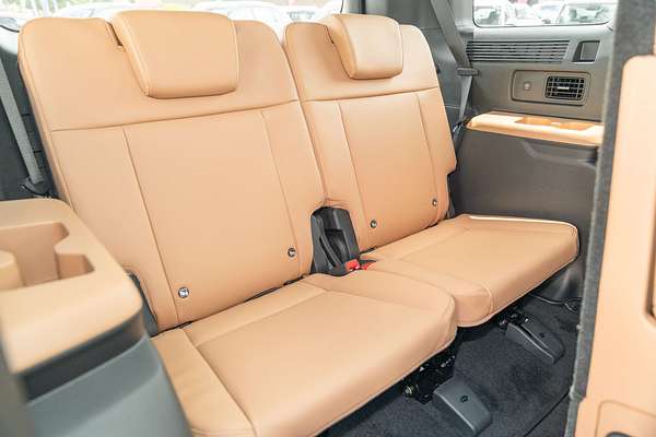 2025 Hyundai Santa Fe Calligraphy MX5.V2