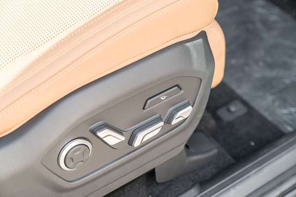 2025 Hyundai Santa Fe Calligraphy MX5.V2