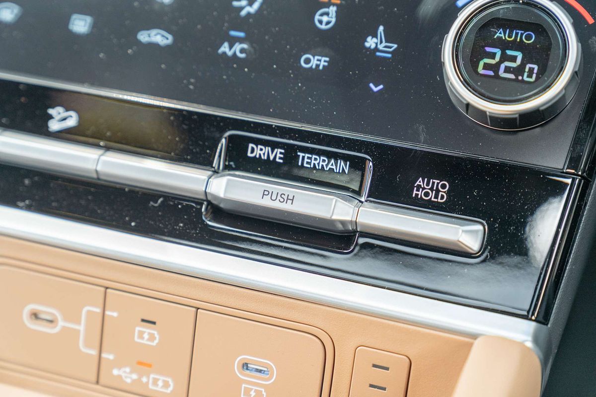 2025 Hyundai Santa Fe Calligraphy MX5.V2