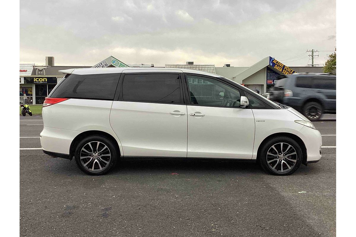 2014 Toyota Tarago Ultima GSR50R