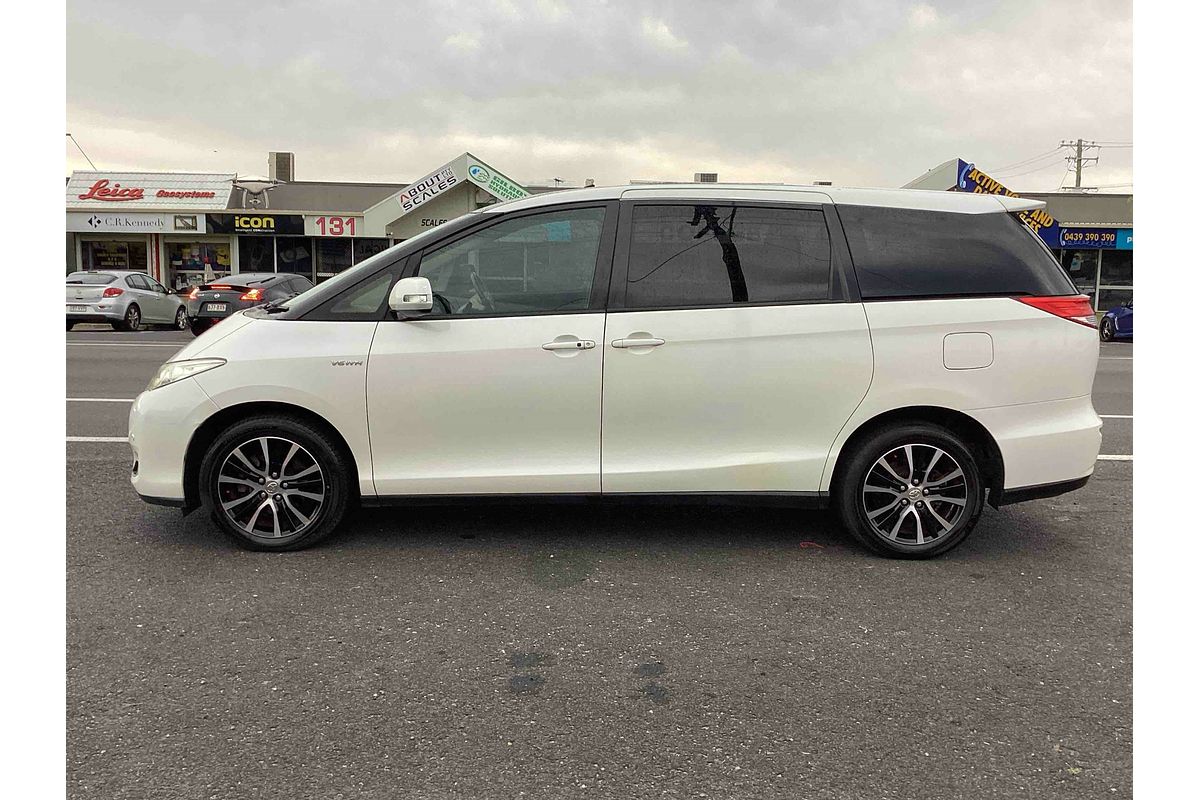 2014 Toyota Tarago Ultima GSR50R