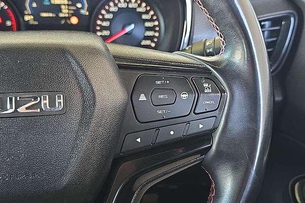 2022 Isuzu D-MAX X-TERRAIN 4X4