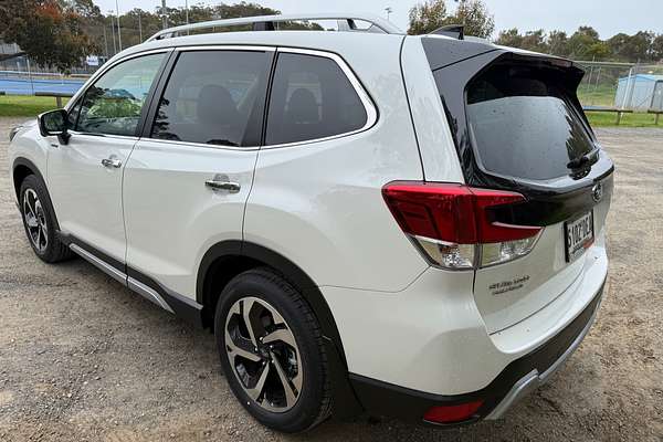 2024 Subaru Forester Hybrid S S5