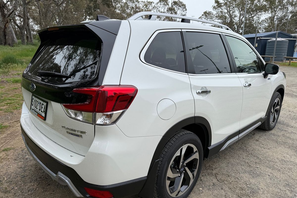 2024 Subaru Forester Hybrid S S5