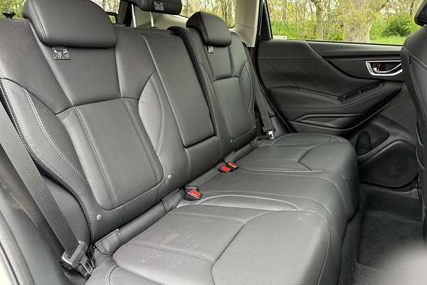 2024 Subaru Forester Hybrid S S5