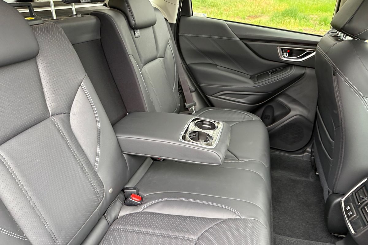 2024 Subaru Forester Hybrid S S5