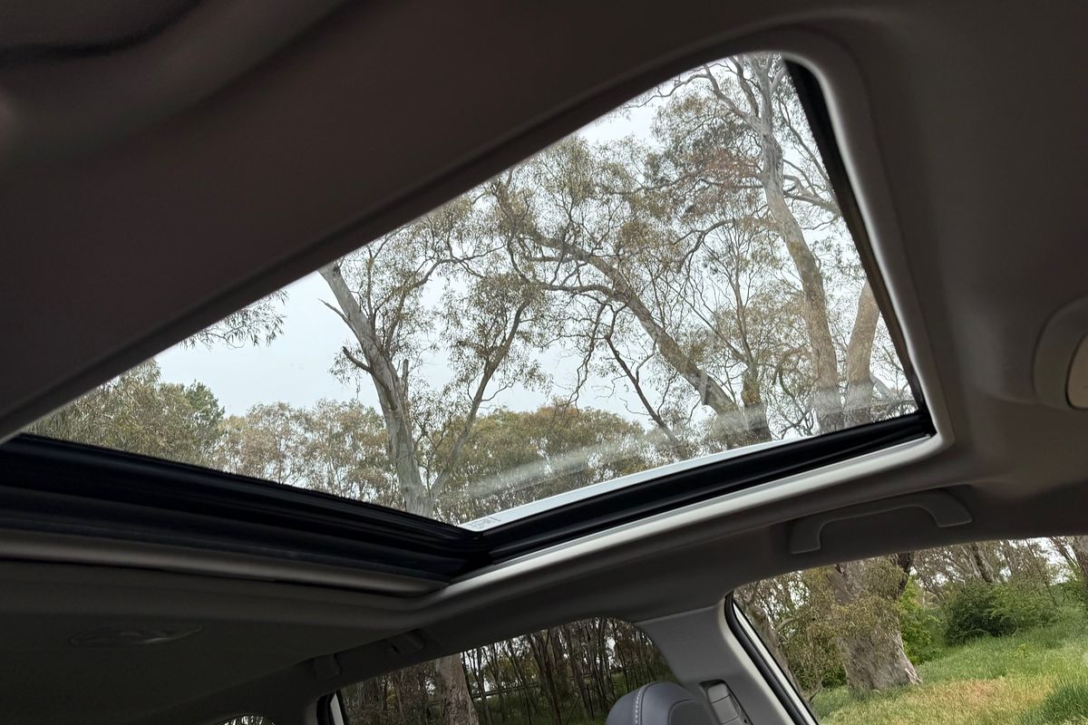 2024 Subaru Forester Hybrid S S5