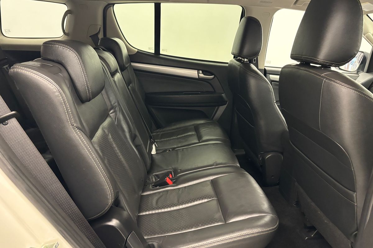 2015 Isuzu MU-X LS-U