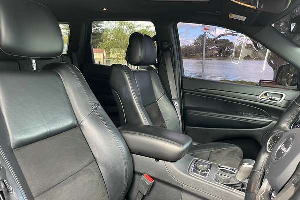 2020 Jeep Grand Cherokee Night Eagle WK