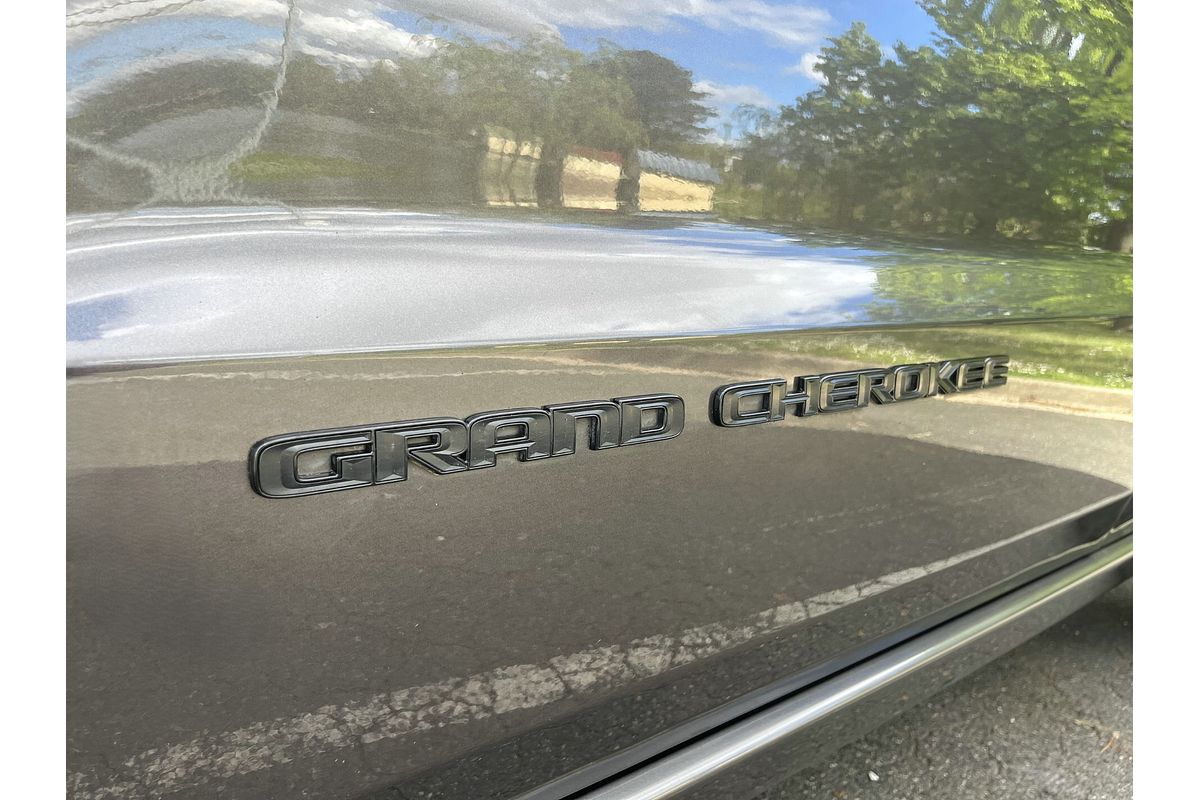 2020 Jeep Grand Cherokee Night Eagle WK