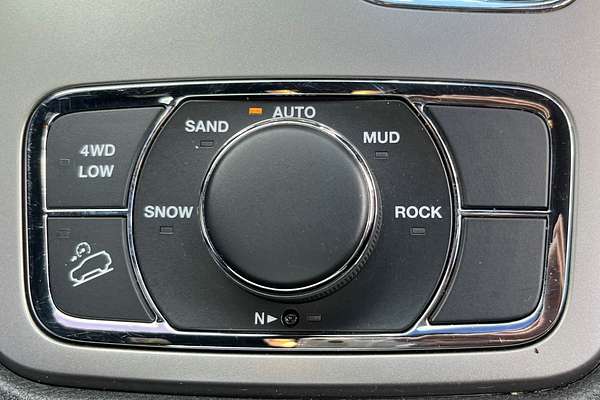 2020 Jeep Grand Cherokee Night Eagle WK