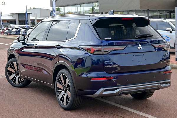 2025 Mitsubishi Outlander Exceed ZM