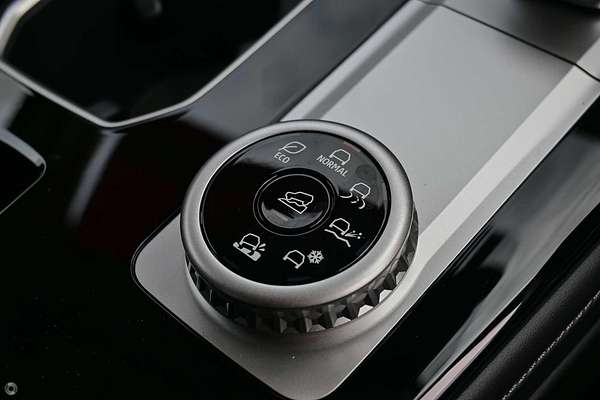 2025 Mitsubishi Outlander Exceed ZM