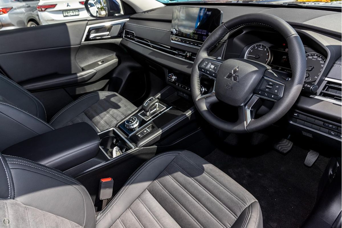 2025 Mitsubishi Outlander Aspire ZM