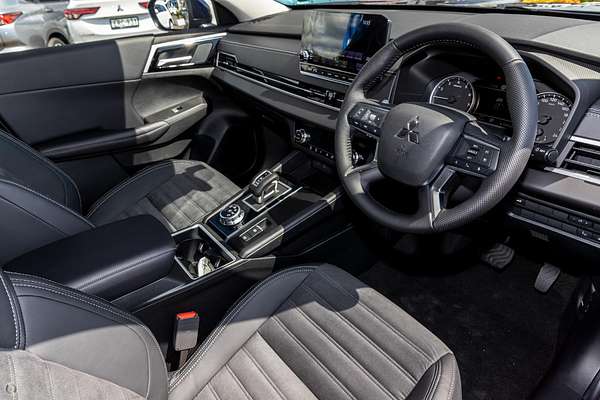 2025 Mitsubishi Outlander Aspire ZM