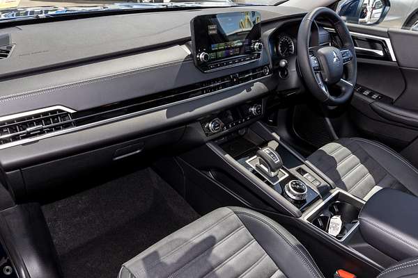 2025 Mitsubishi Outlander Aspire ZM