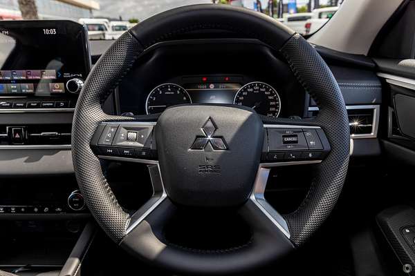 2025 Mitsubishi Outlander Aspire ZM