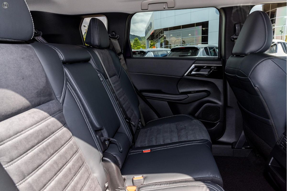 2025 Mitsubishi Outlander Aspire ZM