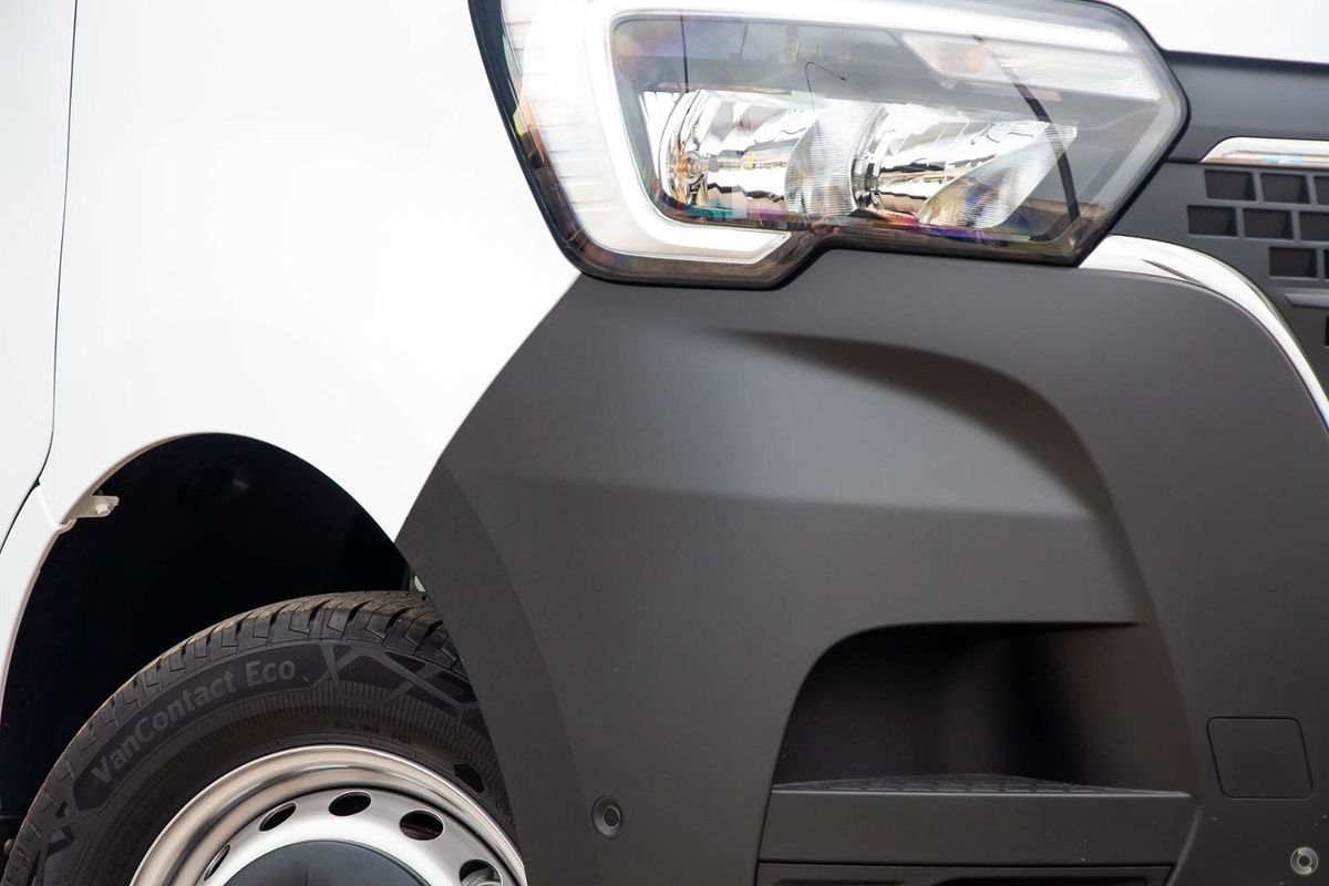 2025 Renault Master Pro 110kW X62 Phase 2 MWB Mid Roof