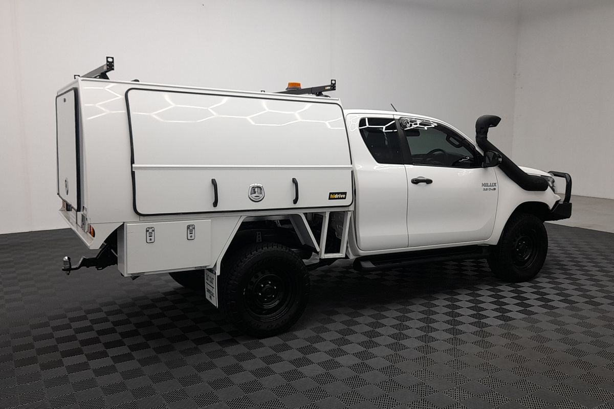 2020 Toyota Hilux SR GUN126R 4X4