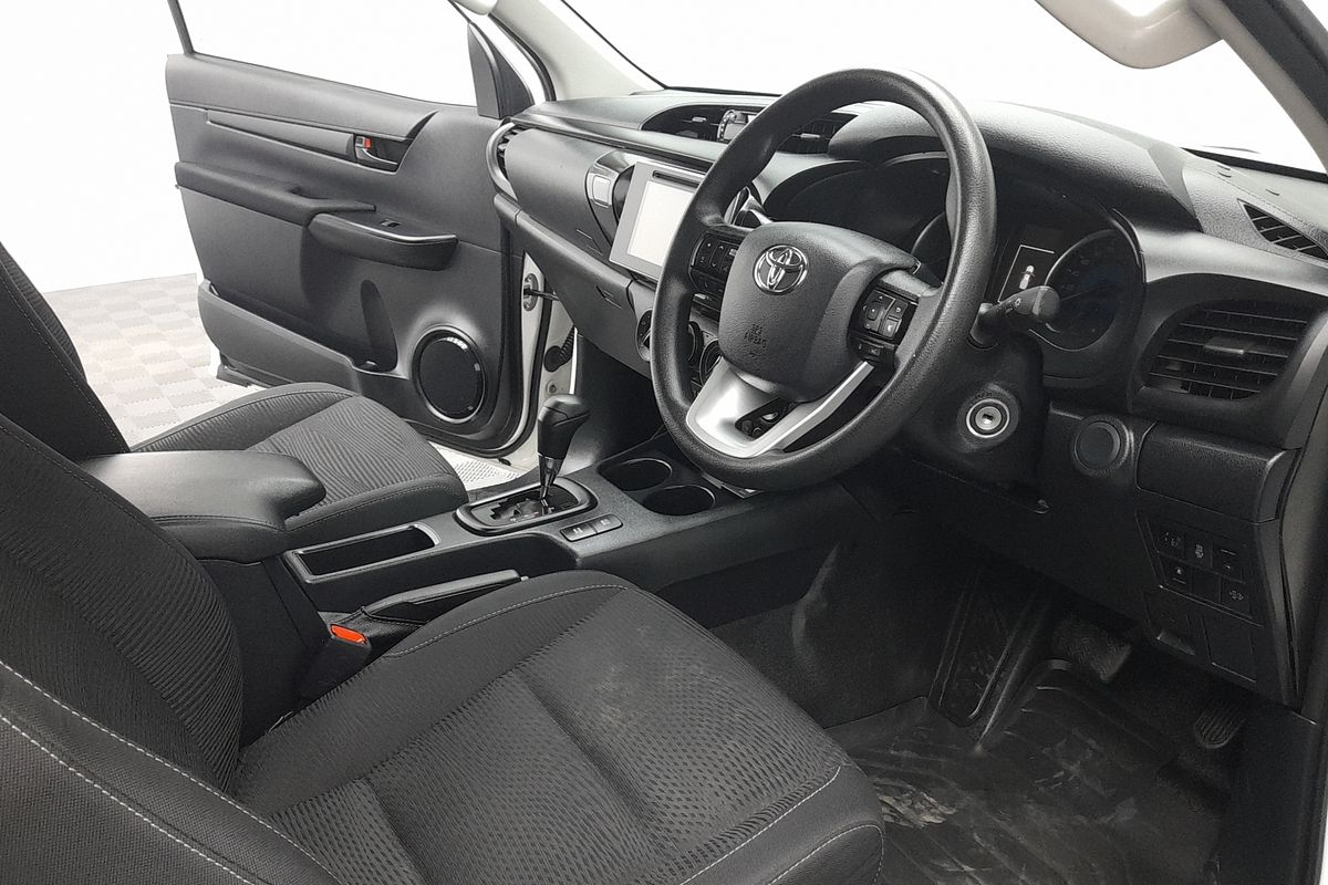 2020 Toyota Hilux SR GUN126R 4X4