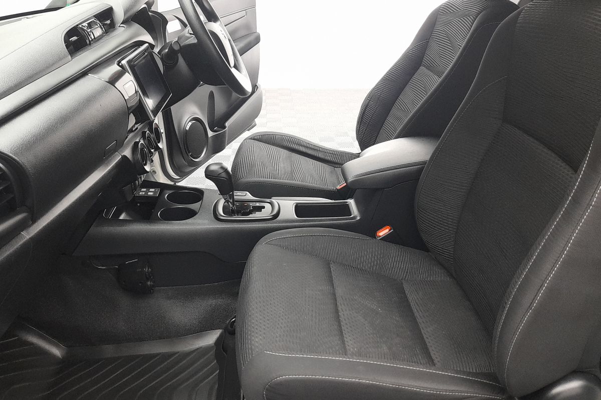 2020 Toyota Hilux SR GUN126R 4X4