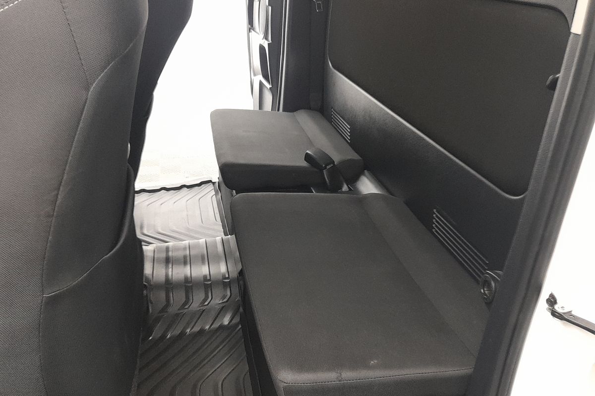 2020 Toyota Hilux SR GUN126R 4X4