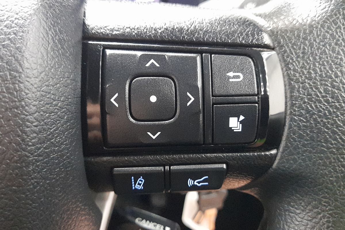 2020 Toyota Hilux SR GUN126R 4X4