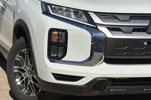 2024 Mitsubishi ASX ES XD