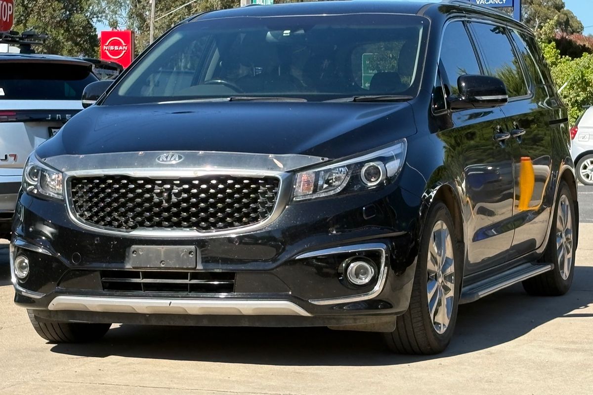 2017 Kia Carnival Platinum YP