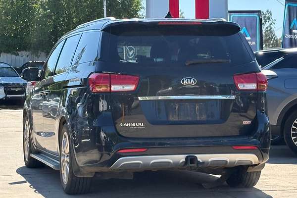 2017 Kia Carnival Platinum YP