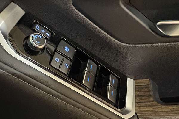 2022 Toyota Landcruiser VX FJA300R