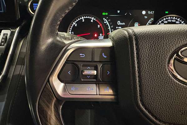 2022 Toyota Landcruiser VX FJA300R