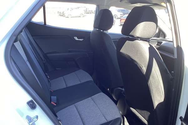 2024 Kia Stonic S YB