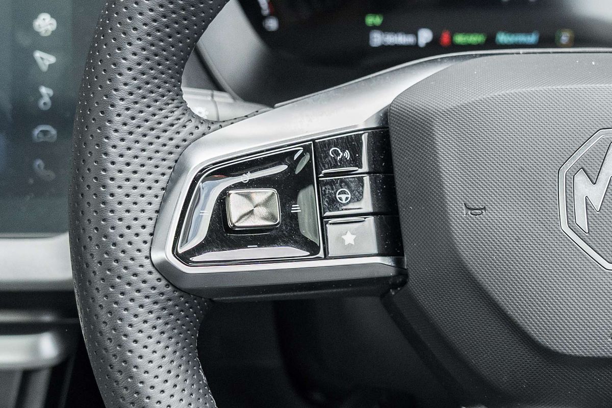 2025 MG ZS Essence Hybrid+ ZS32