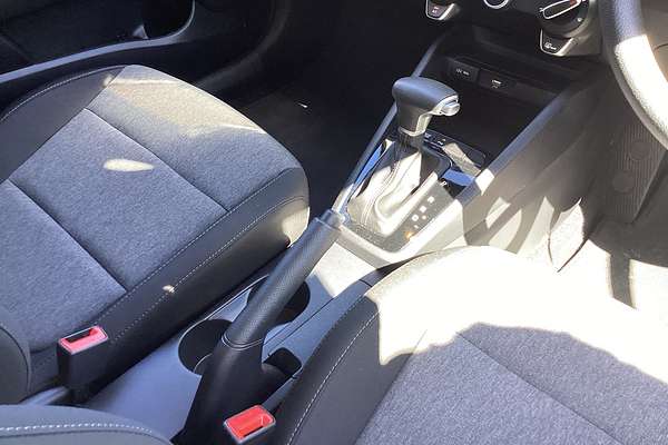 2024 Kia Stonic S YB