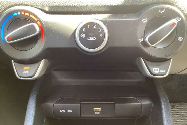 2024 Kia Stonic S YB