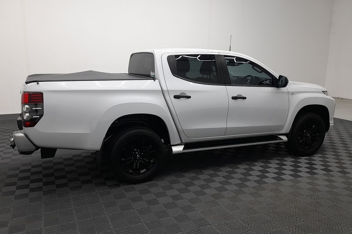 2022 Mitsubishi Triton GLX-R MR 4X4