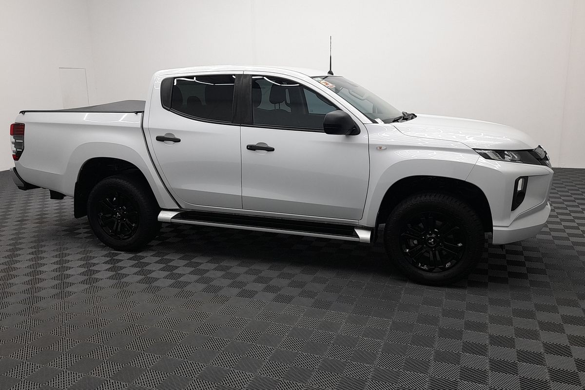 2022 Mitsubishi Triton GLX-R MR 4X4