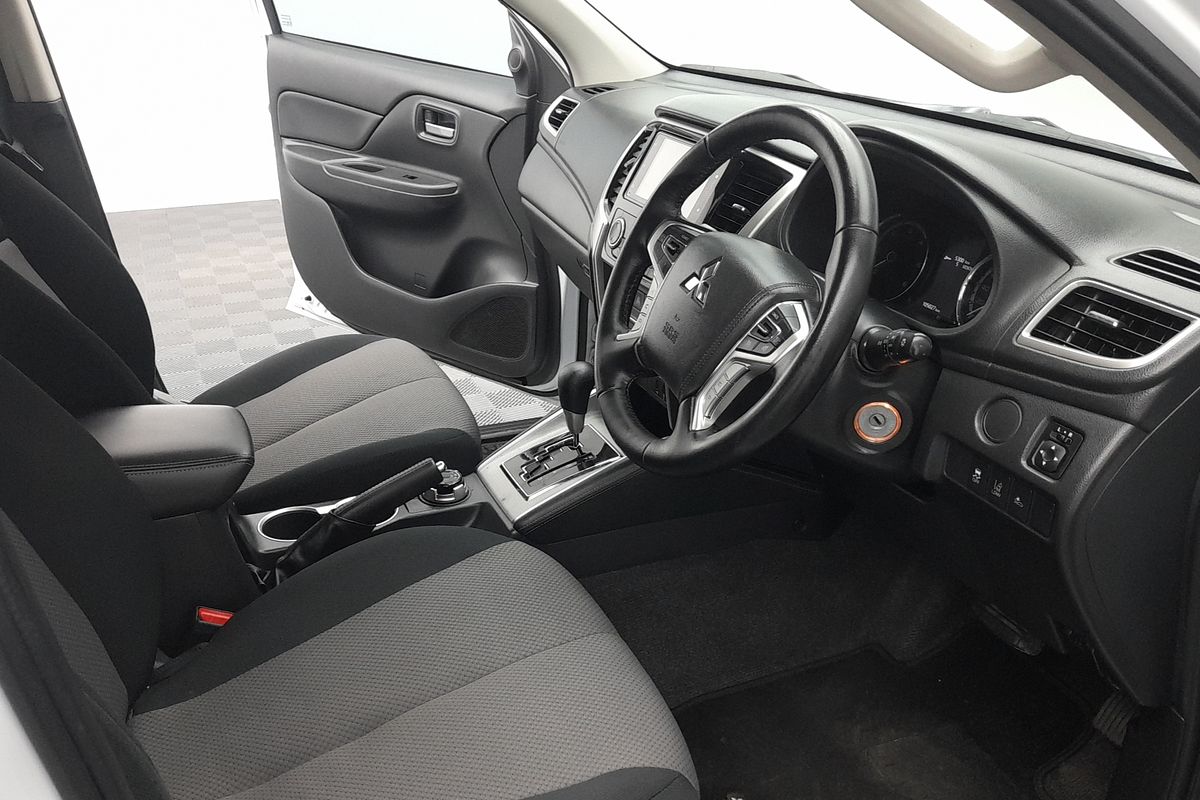 2022 Mitsubishi Triton GLX-R MR 4X4