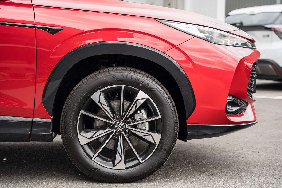 2025 MG HS Excite AS33