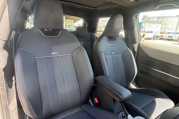 2024 MINI Hatch S CLASSIC F66