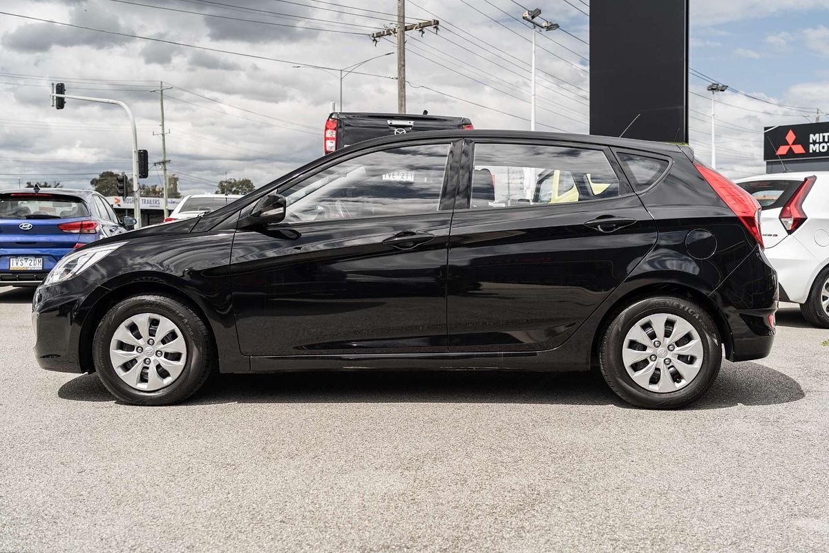 2016 Hyundai Accent Active RB4