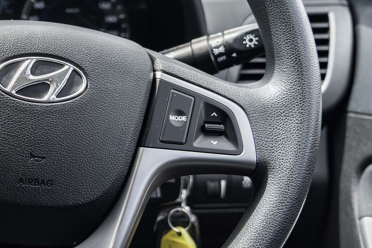 2016 Hyundai Accent Active RB4