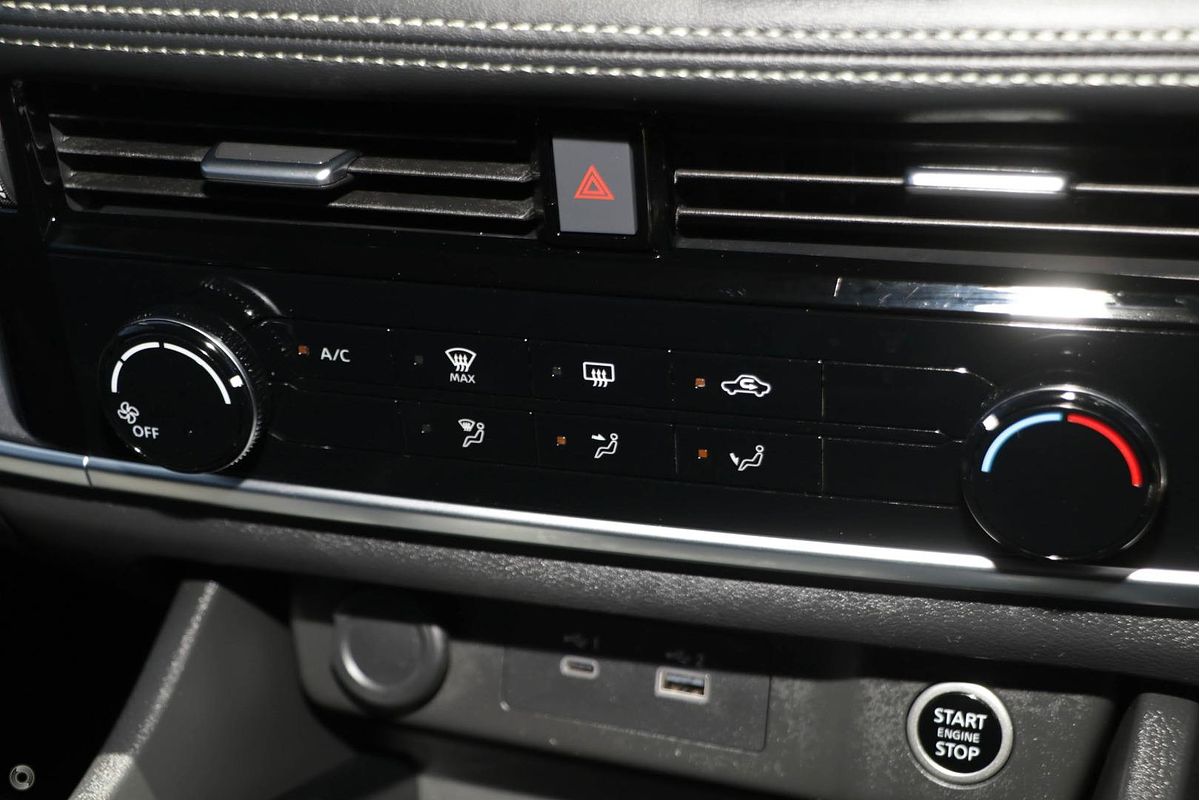 2025 Nissan X-TRAIL ST T33