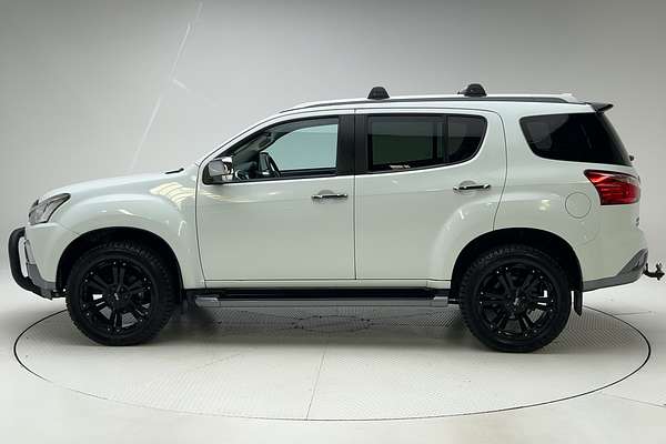 2020 Isuzu MU-X LS-T