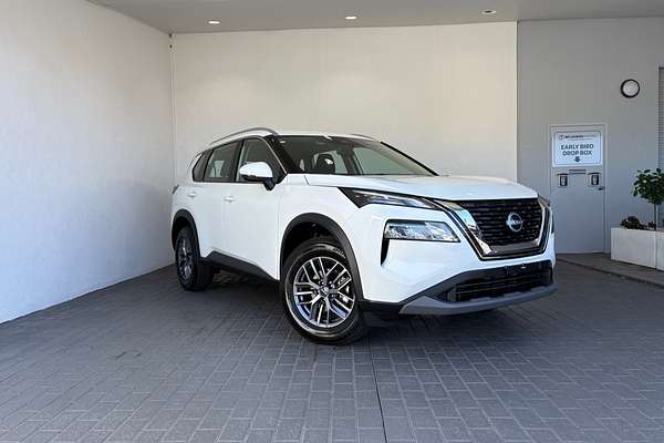 2025 Nissan X-TRAIL ST T33