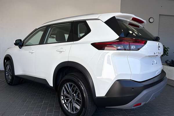 2025 Nissan X-TRAIL ST T33